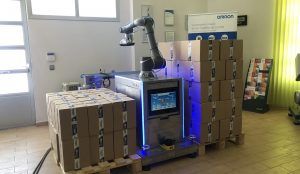 robot colaborativo paletizado cajas 300x174 - ¿Buscas una solución eficiente para tus procesos de paletizado?